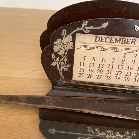 Vintage Heintz Metal Art Shop Letter Holder With Perpetual Calendar and Letter O - Picture 2 of 10